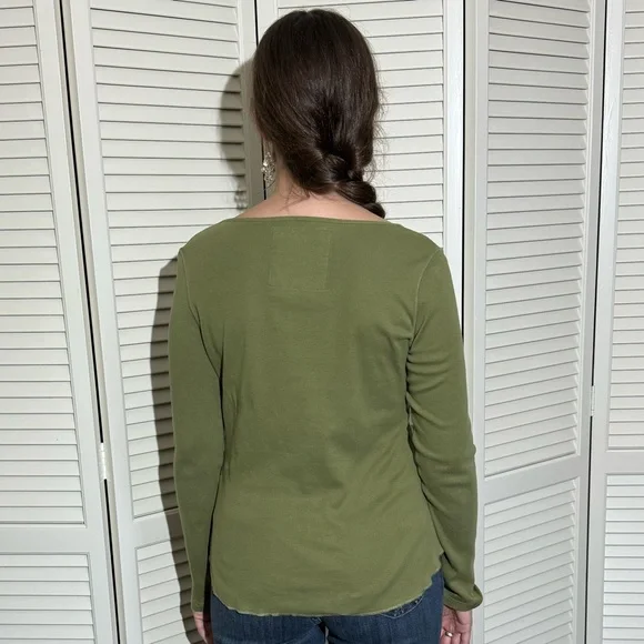 Women’s Top - Olive Green V-Neck with Sequins by For Joseph Fortune - Size M - Picture 4 of 16